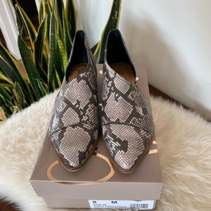 NIB Crown Vintage Snake print half D’orsay Flat